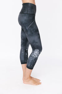 Celestial Ram Black Tie-dye Pocket Capri