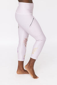 Evolution Butterfly Pocket Capri