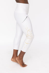 Geo Rose Snow White Pocket Capri