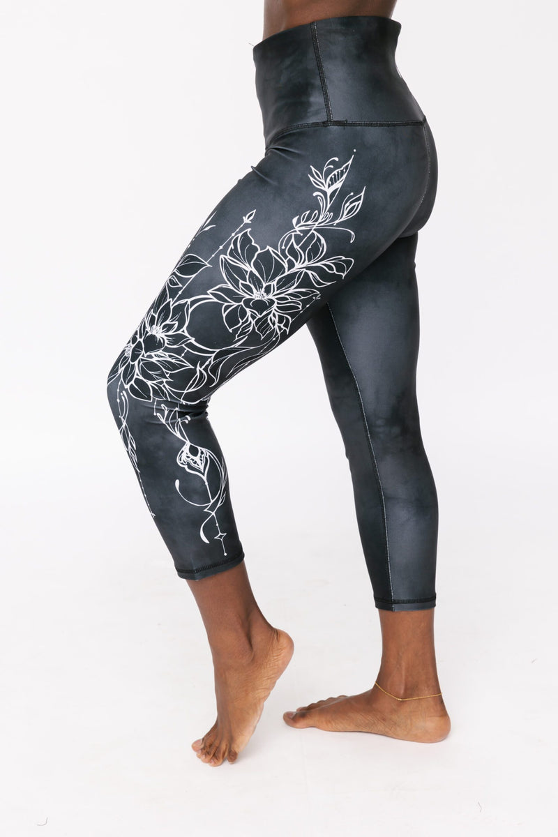 Lotus Moon Pocket Capri