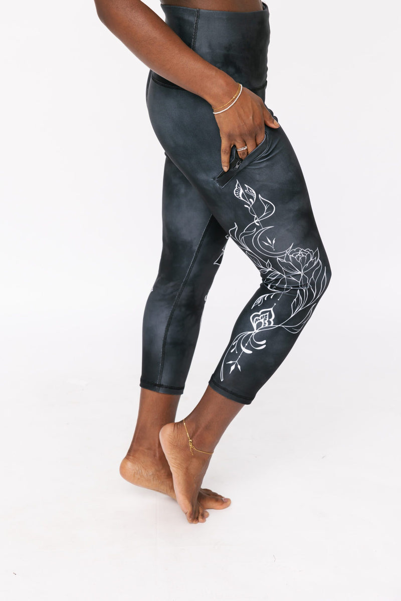 Lotus Moon Pocket Capri