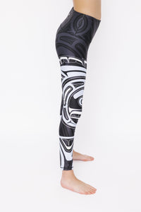 Wolf and Moon Black Legging