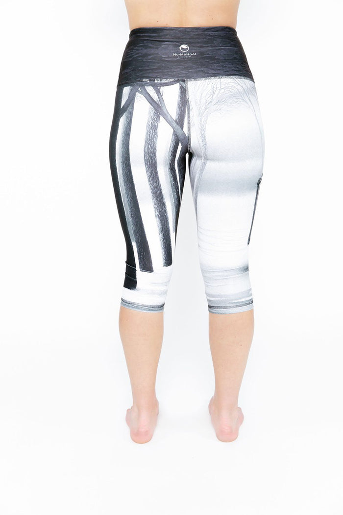 Sporty Capri - Bri Black & White