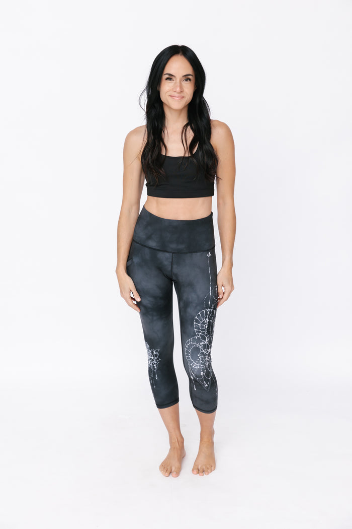 Celestial Ram Black Tie-dye Pocket Capri