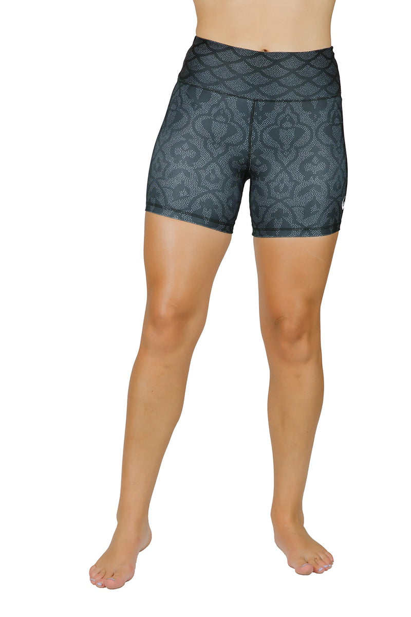 Logan Shorts - Trellis